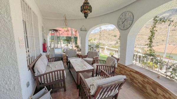 Casa independiente en Partida Maryvilla, 27 k