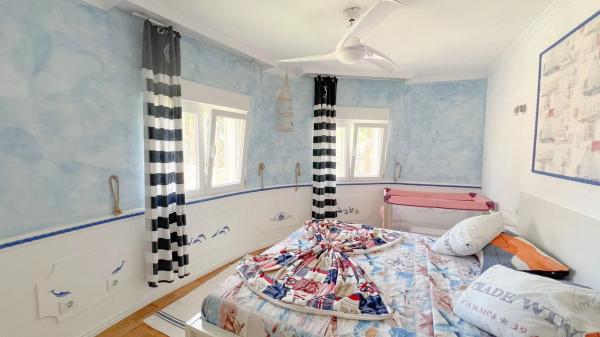 Casa independiente en Partida Maryvilla, 27 k