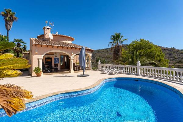 Casa independiente en Partida la Empedrola