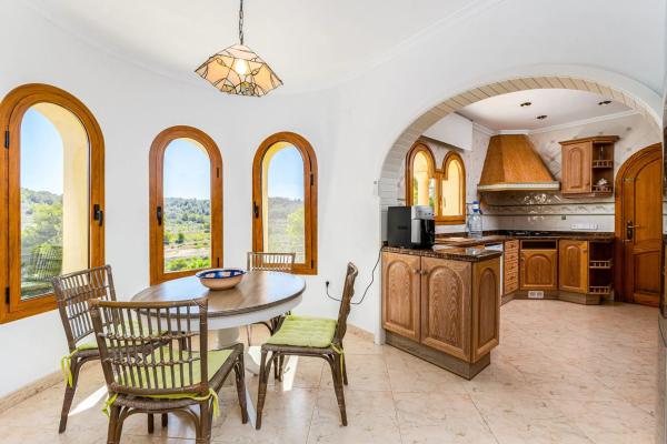 Casa independiente en Partida la Empedrola