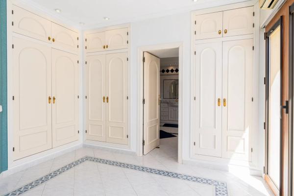 Casa independiente en Partida la Empedrola