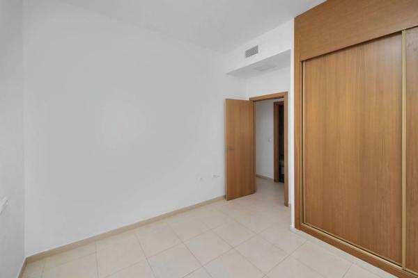 Chalet adosado en Pl Poligono 11a, 6