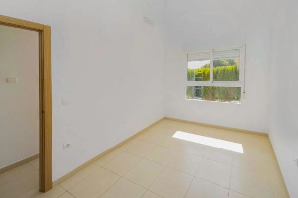 Chalet adosado en Pl Poligono 11a, 6