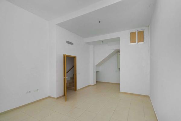 Chalet adosado en Pl Poligono 11a, 6