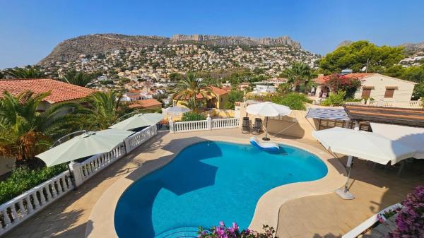 Casa independiente en Urbanización Canuta de Ifach