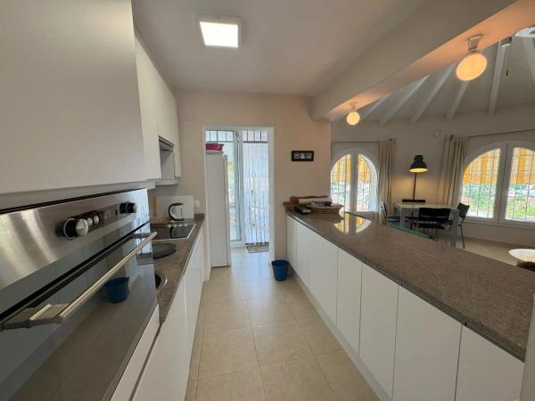 Casa independiente en Urbanización Canuta de Ifach