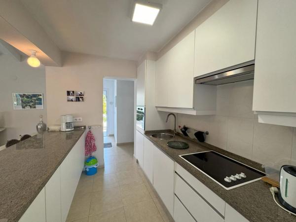 Casa independiente en Urbanización Canuta de Ifach