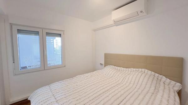 Piso en paseo Maritimo Playa del Bol, 28 -26