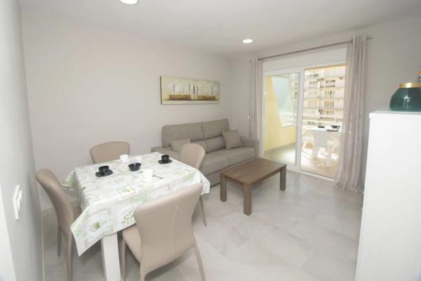 Piso en avenida Juan Carlos I, 26