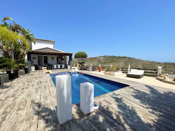 Casa independiente en Partida la Empedrola