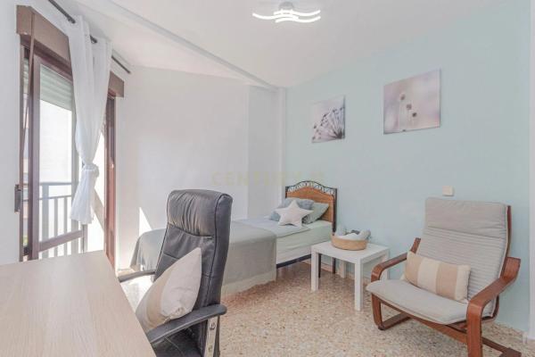 Piso en avenida Valencia, 15