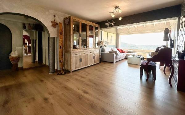 Casa independiente en Partida la Empedrola