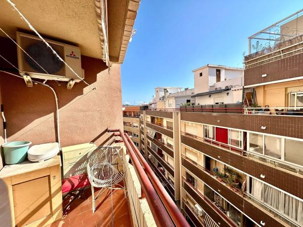 Piso en avenida de Ifach, 9