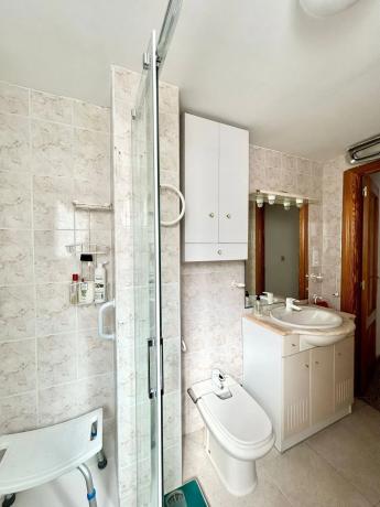 Piso en avenida de Ifach, 9