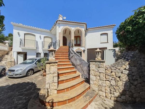 Casa independiente en Ur Cometa III