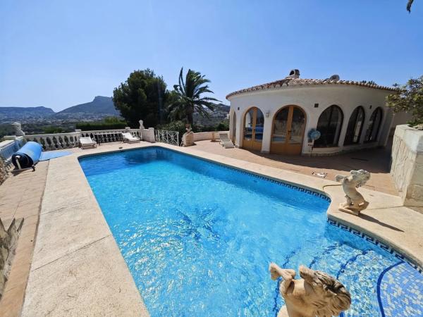 Casa independiente en Ur Cometa III