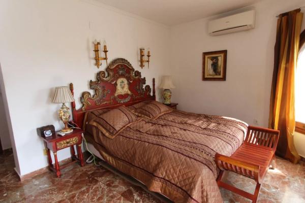 Chalet en Manzanera-Tosal