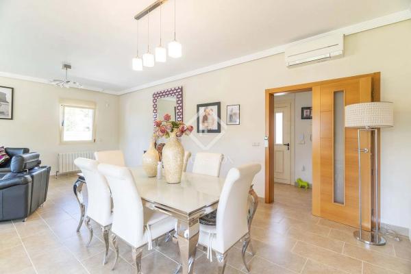 Casa independiente en Urbanización La Vallesa s/n