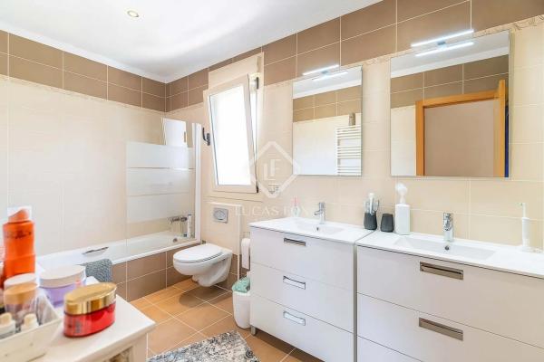 Casa independiente en Urbanización La Vallesa s/n