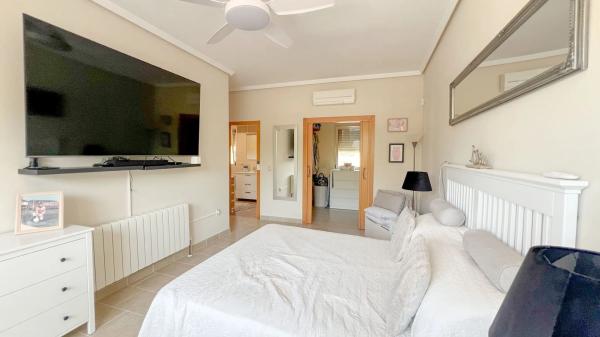 Casa independiente en avenida Jaume I el Conqueridor, 1 h