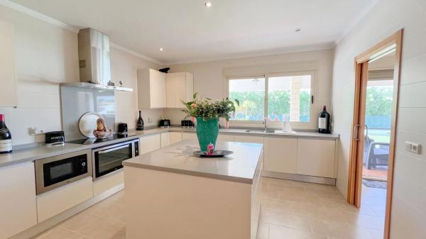 Casa independiente en avenida Jaume I el Conqueridor, 1 h