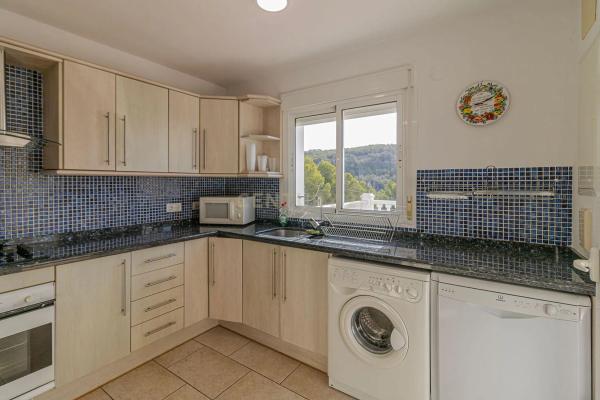 Casa independiente en Partida Corralet, 13 g