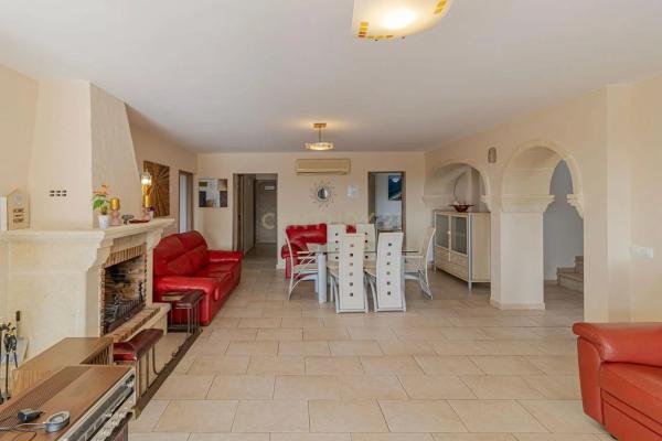 Casa independiente en Partida Corralet, 13 g