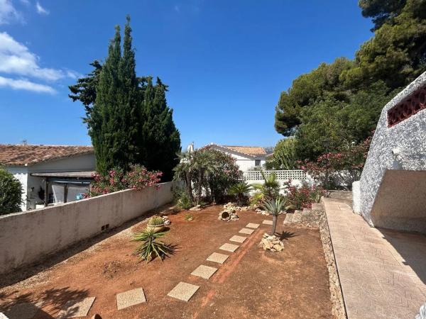 Casa independiente en Partida Carrió Park