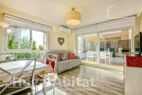 Piso en avenida Rosa de los Vientos