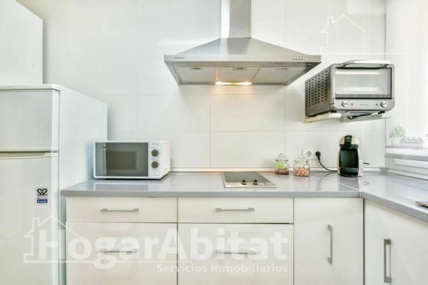 Piso en avenida Rosa de los Vientos