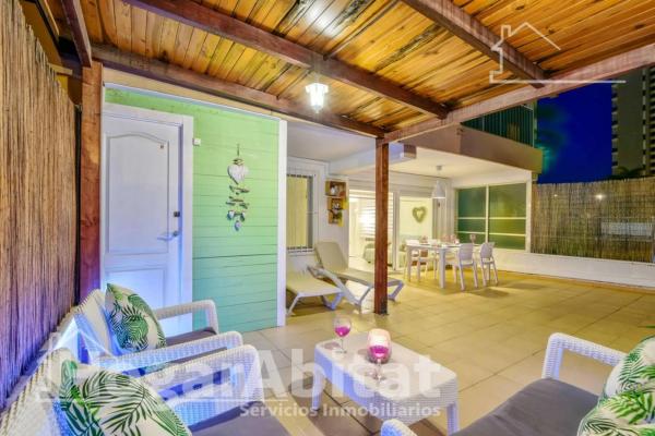 Piso en avenida Rosa de los Vientos