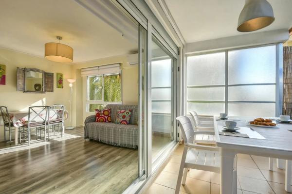 Piso en avenida Rosa de los Vientos, 17