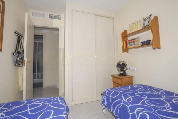 Piso en calle Gibraltar, 3