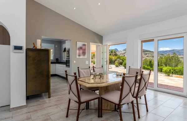 Chalet en Partida Cometa III