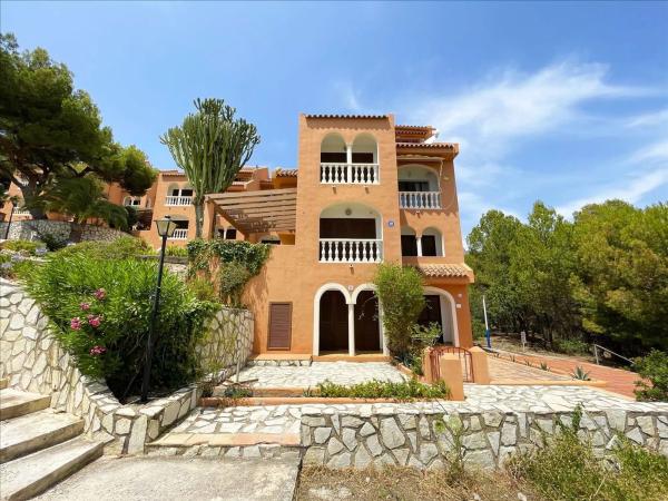 Chalet adosado en avenida la Manzanera