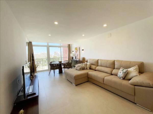 Piso en avenida Juan Carlos I