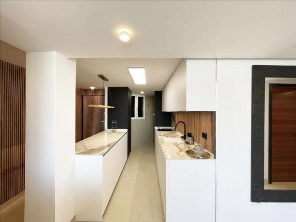 Piso en avenida Juan Carlos I