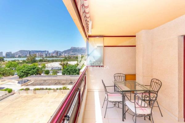 Piso en avenida Juan Carlos I