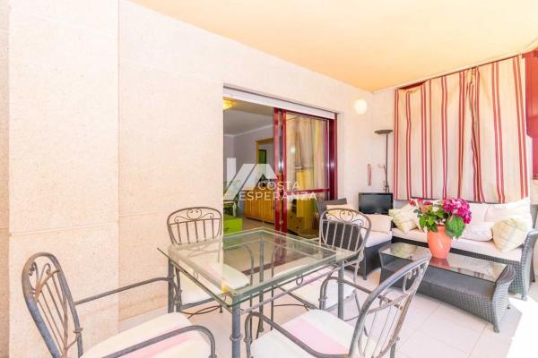 Piso en avenida Juan Carlos I