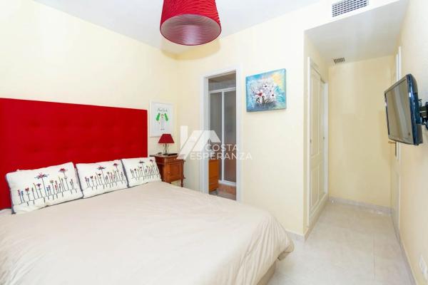 Piso en avenida Juan Carlos I