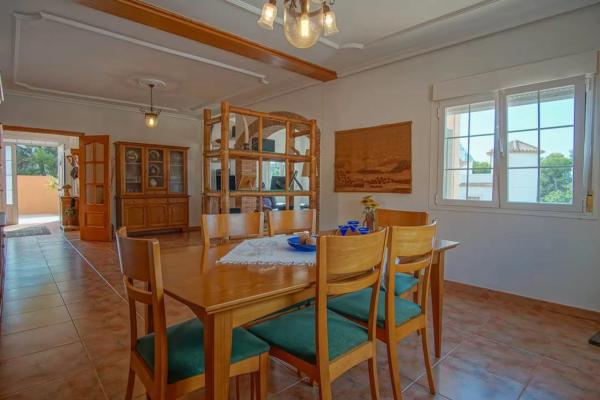 Casa independiente en Partida Los Pinos