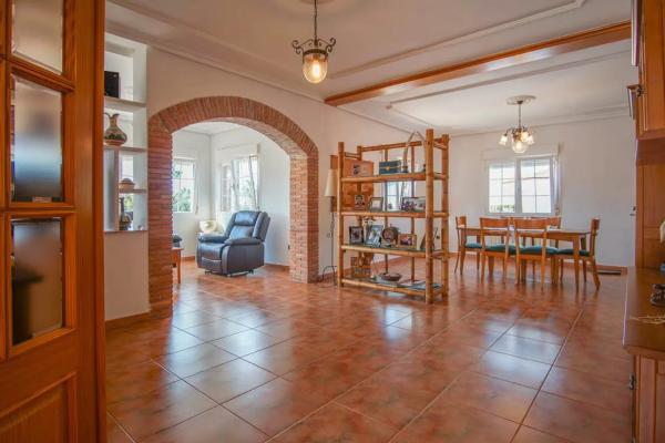 Casa independiente en Partida Los Pinos