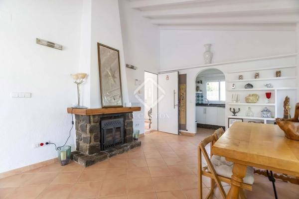 Casa independiente en Urbanització el Tosal