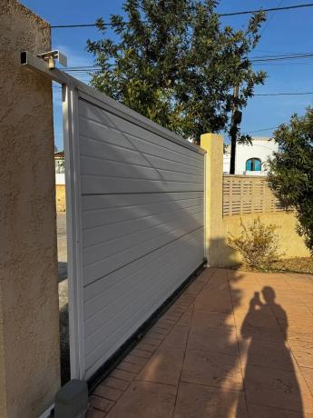 Casa independiente en Partida Carrió Park