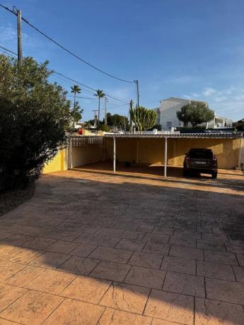 Casa independiente en Partida Carrió Park