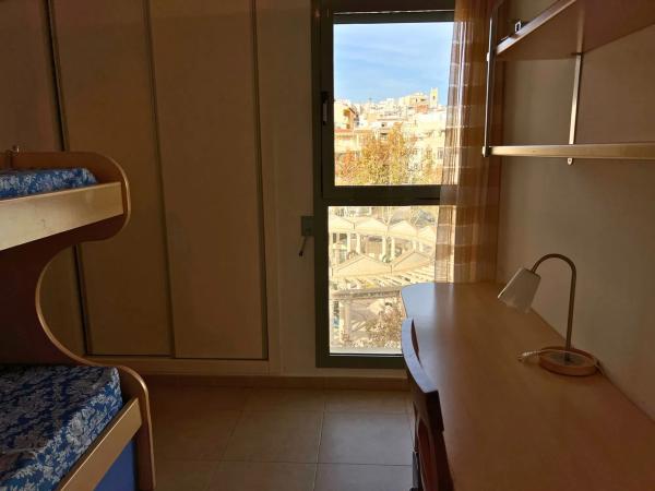 Piso en avenida Valencia, 14