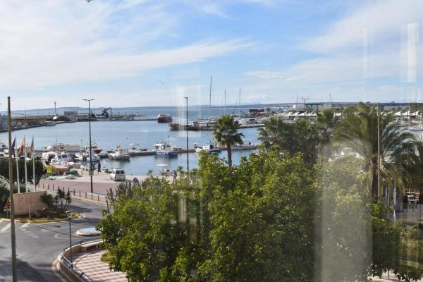 Piso en Playa Levante