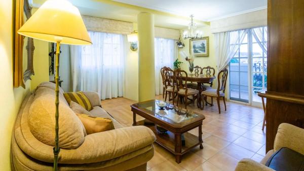 Piso en avenida D'Argentina