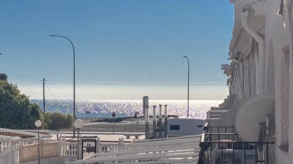 Casa independiente en calle Biar