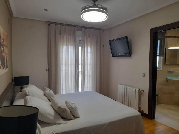 Chalet adosado en calle Tarragona, 2